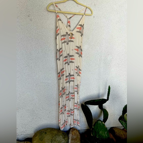 Audrey 3+1 Dresses & Skirts - EUC Audrey 3+1 Size M Aztec Maxi Dress Flowy Pink/Gray/Cream